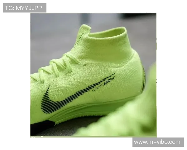 适合偏瘦脚型的足球鞋推荐让你在球场上尽情发挥的完美选择